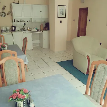 Klara Villa Heviz Apartment