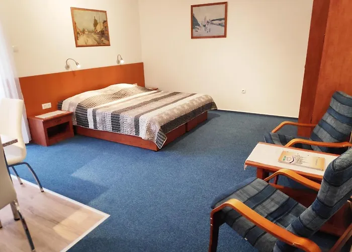 アパート Klara ヘーヴィーズ